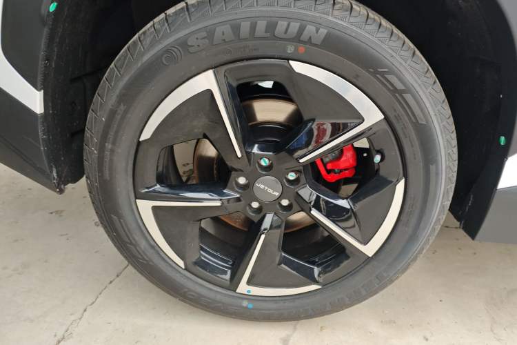 Used JETOUR Dashing 2025 1.5T DCT Ultimate Edition Right Rear Wheel Hub