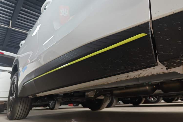 Used JETOUR Dashing 2025 1.5T DCT Youth UP Right Side Sill