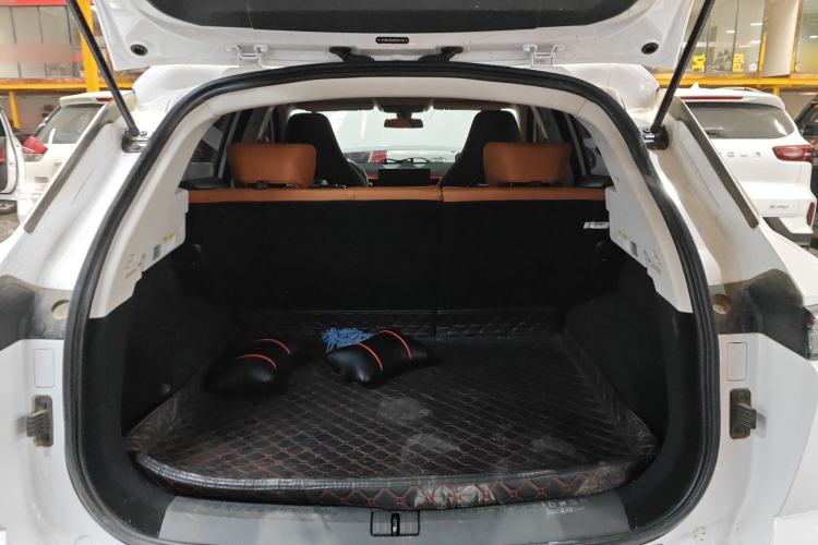 Used JETOUR Dashing 2025 1.5T DCT Luxury Edition Trunk