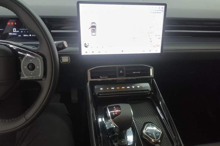 Used JETOUR Dashing 2026 Model—1.5T DCT Luxury Edition Audio And AC Panel