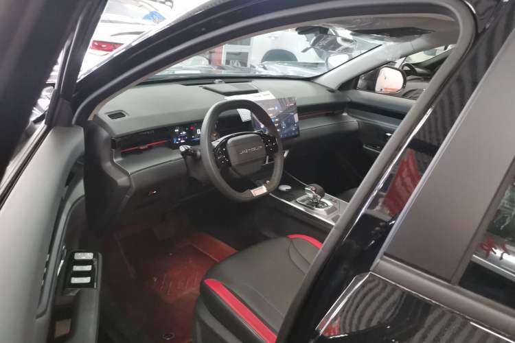 Used JETOUR Dashing 2026 Model—Youth Edition, 1.5T 6DCT Luxury Edition Driver Seat