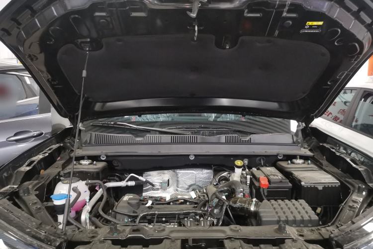 Used JETOUR Dashing 2026 Model—Youth Edition, 1.5T 6DCT Luxury Edition Engine Bay