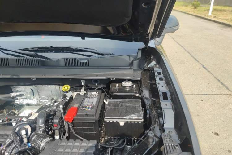 Used JETOUR Dashing 2026 Model—Youth Edition, 1.5T 6DCT Elite Edition Engine Bay Left