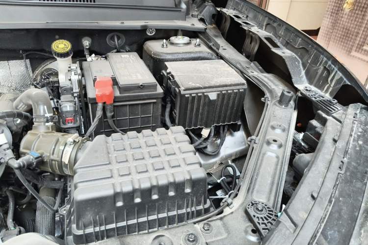 Used JETOUR Dashing 2026 Model—Youth Edition, 1.5T 6DCT Luxury Edition Engine Bay Left