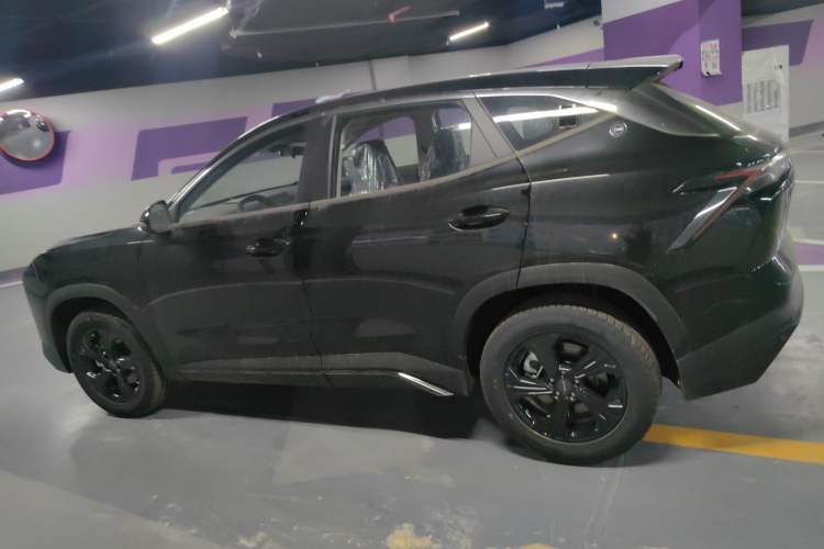 Used JETOUR Dashing 2026 Model—Youth Edition, 1.5T 6DCT Luxury Edition Exterior 3