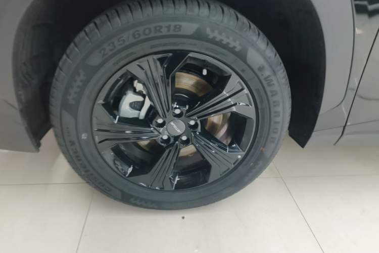 Used JETOUR Dashing 2026 Model—Youth Edition, 1.5T 6DCT Luxury Edition Exterior 4