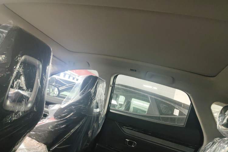 Used JETOUR Dashing 2026 Model—Youth Edition, 1.5T 6DCT Luxury Edition Headliner
