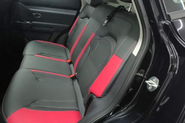 Used JETOUR Dashing 2026 Model—Youth Edition, 1.5T 6DCT Elite Edition Left Rear Seat