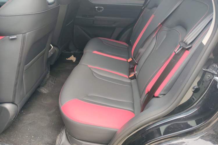 Used JETOUR Dashing 2026 Model—Youth Edition, 1.5T 6DCT Luxury Edition Left Rear Seat