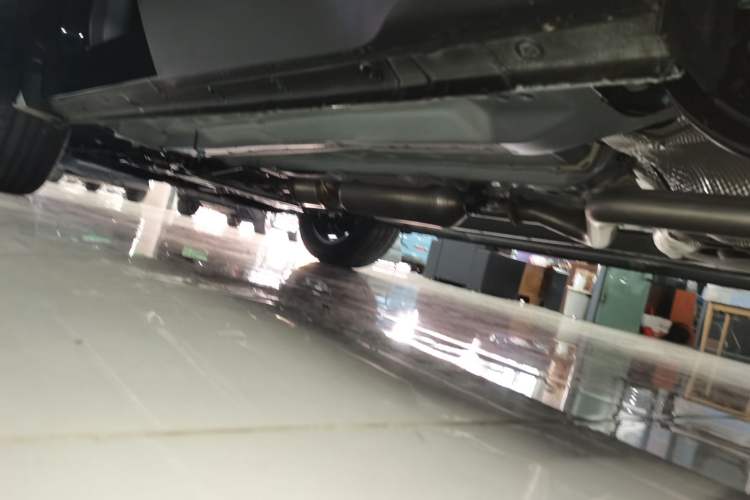 Used JETOUR Dashing 2026 Model—Youth Edition, 1.5T 6DCT Luxury Edition Left Side Sill