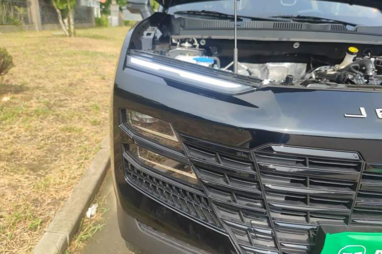Used JETOUR Dashing 2026 Model—Youth Edition, 1.5T 6DCT Elite Edition Right Front Headlight