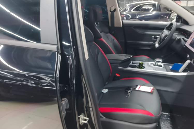 Used JETOUR Dashing 2026 Model—Youth Edition, 1.5T 6DCT Luxury Edition Right Front Seat