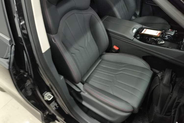 Used JETOUR Dashing 2026 Model—1.5T DCT Luxury Edition Right Front Seat