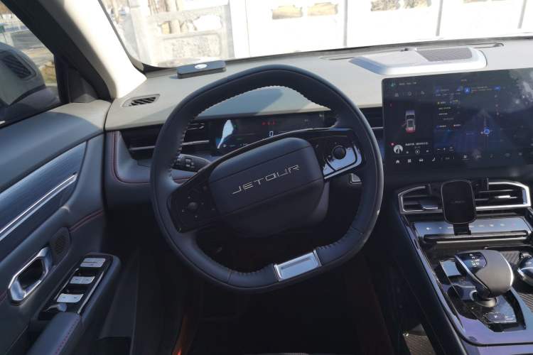Used JETOUR Dashing 2026 Model—1.5T DCT Luxury Edition Steering Wheel