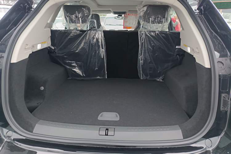 Used JETOUR Dashing 2026 Model—Youth Edition, 1.5T 6DCT Luxury Edition Trunk
