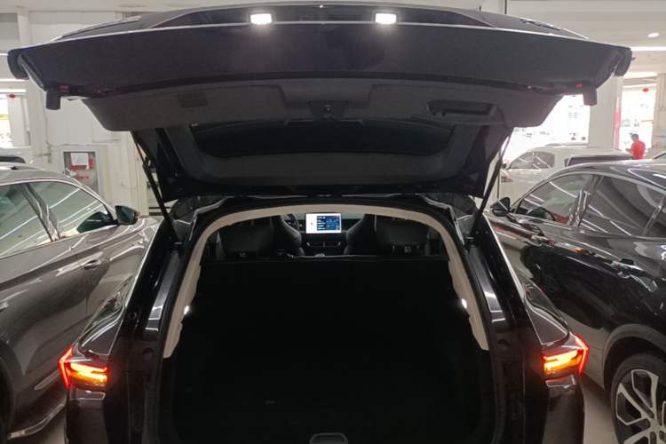 Used JETOUR Dashing 2026 Model—Youth Edition, 1.5T 6DCT Elite Edition Trunk