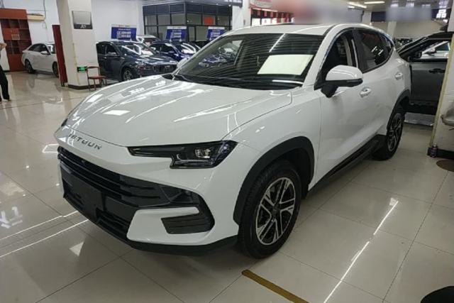 JETOUR Dashing 2026 Model—1.5T DCT Luxury Edition с пробегом