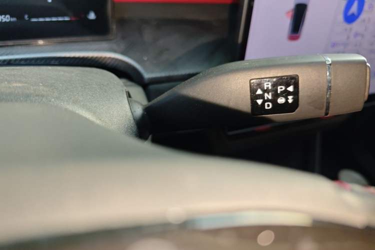 Used JETOUR Dashing i-DM 2022 1.5T DHT Lightning 01 Gear Lever