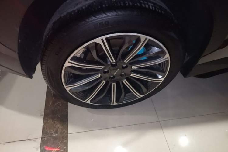 Used JETOUR Dashing i-DM 2022 1.5T DHT Lightning 01 Right Rear Wheel Hub