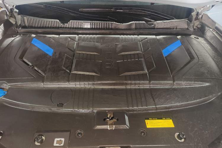 Used JETOUR Dashing i-DM 2022 1.5T DHT Lightning 02 Engine Bay