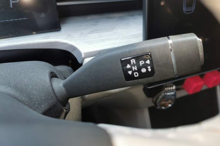 Used JETOUR Dashing i-DM 2022 1.5T DHT Lightning 02 Gear Lever