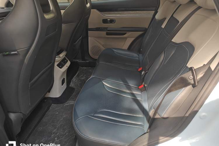 Used JETOUR Dashing i-DM 2022 1.5T DHT Lightning 02 Interior 2