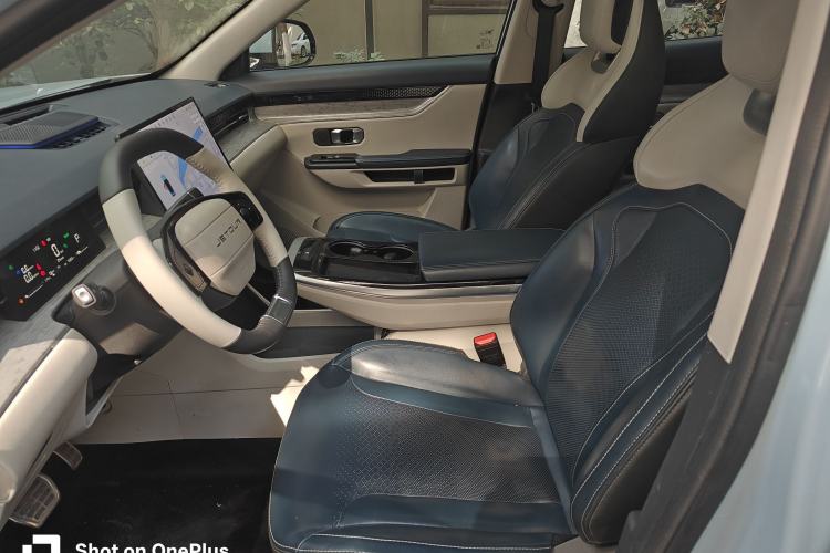 Used JETOUR Dashing i-DM 2022 1.5T DHT Lightning 02 Left Front Seat