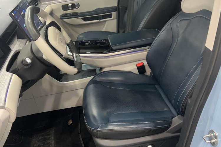 Used JETOUR Dashing i-DM 2022 1.5T DHT Lightning 02 Left Front Seat