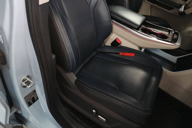 Used JETOUR Dashing i-DM 2022 1.5T DHT Lightning 02 Right Front Seat