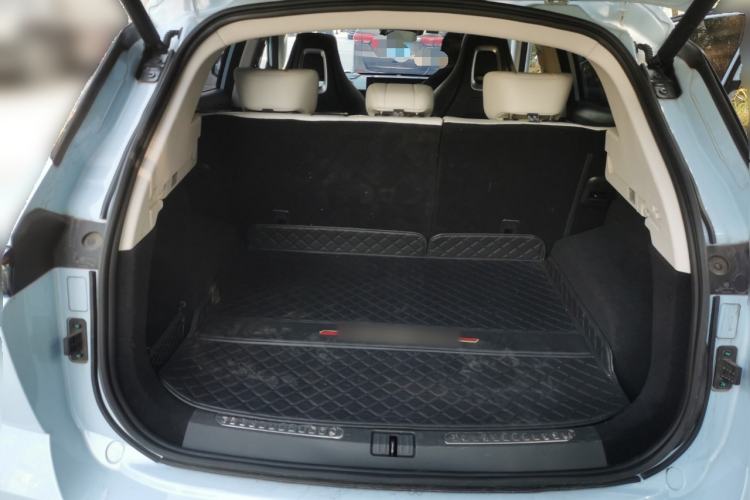 Used JETOUR Dashing i-DM 2022 1.5T DHT Lightning 02 Trunk