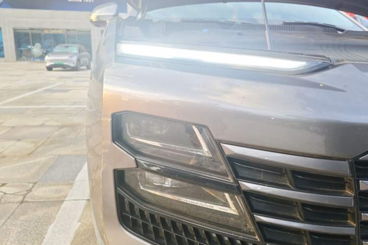 Used JETOUR Dashing i-DM 2022 1.5T DHT Lightning 01 Right Front Headlight