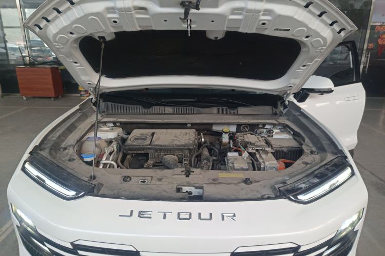 Used JETOUR Dashing i-DM 2022 1.5T DHT Lightning 02 Engine Bay