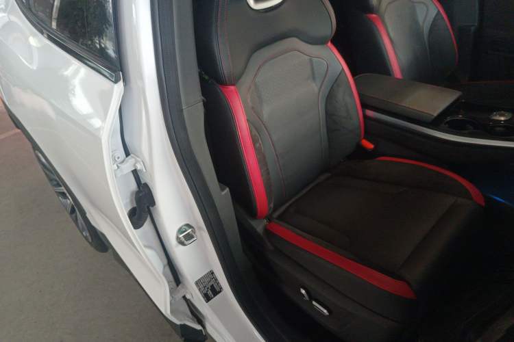 Used JETOUR Dashing i-DM 2022 1.5T DHT Lightning 02 Right Front Seat