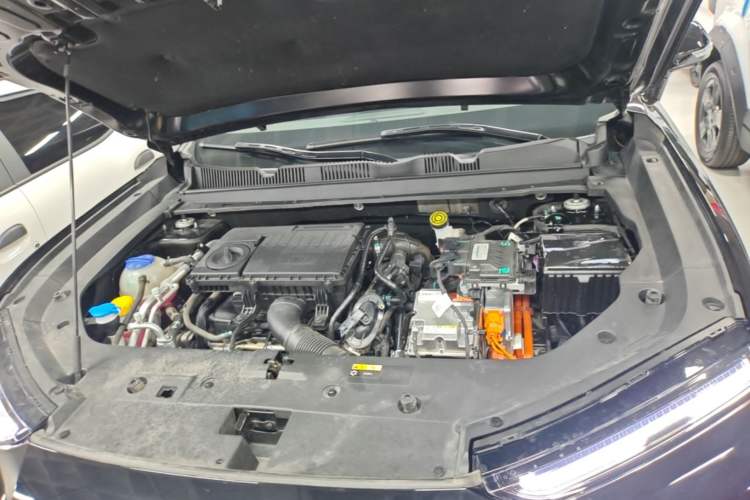 Used JETOUR Dashing i-DM 2023 1.5T DHT Lightning Engine Bay