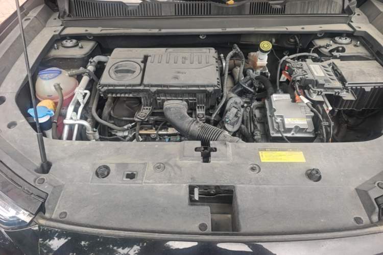 Used JETOUR Dashing i-DM 2023 1.5T DHT Lightning Engine Bay