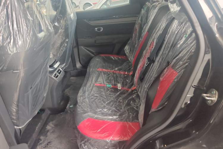 Used JETOUR Dashing i-DM 2023 1.5T DHT Lightning Interior 1