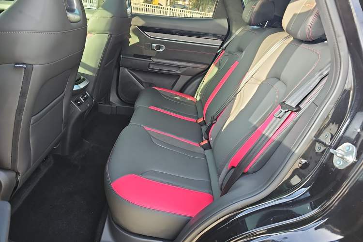 Used JETOUR Dashing i-DM 2023 1.5T DHT Lightning Interior 1