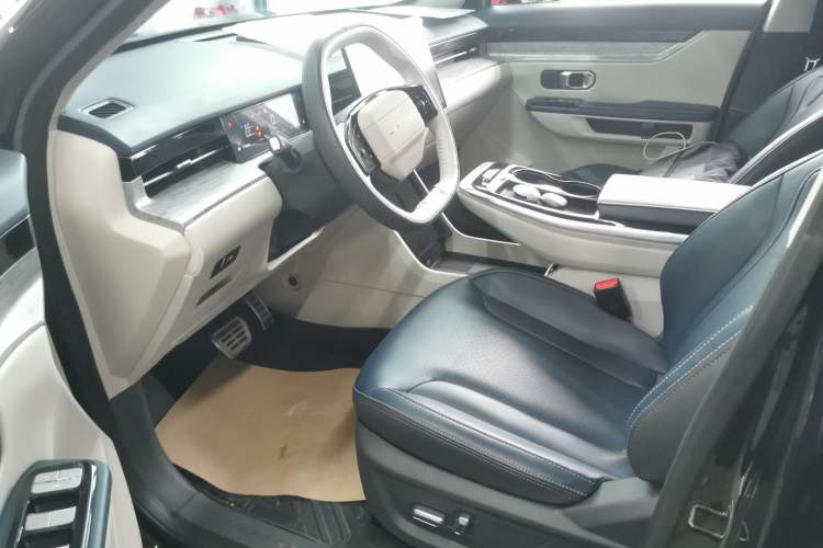 Used JETOUR Dashing i-DM 2023 1.5T DHT Lightning Left Front Seat
