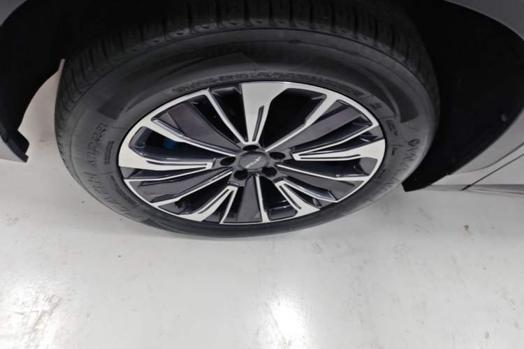 Used JETOUR Dashing i-DM 2023 1.5T DHT Lightning Left Front Wheel Hub
