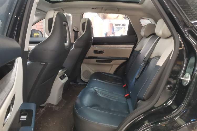 Used JETOUR Dashing i-DM 2023 1.5T DHT Lightning Left Rear Seat