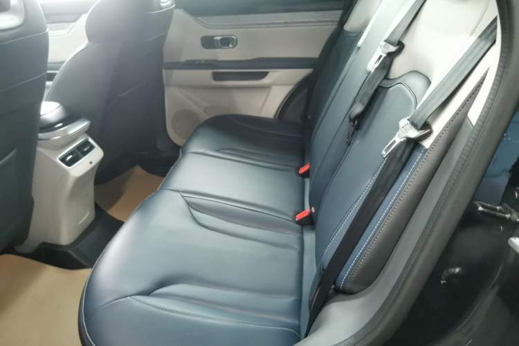 Used JETOUR Dashing i-DM 2023 1.5T DHT Lightning Left Rear Seat