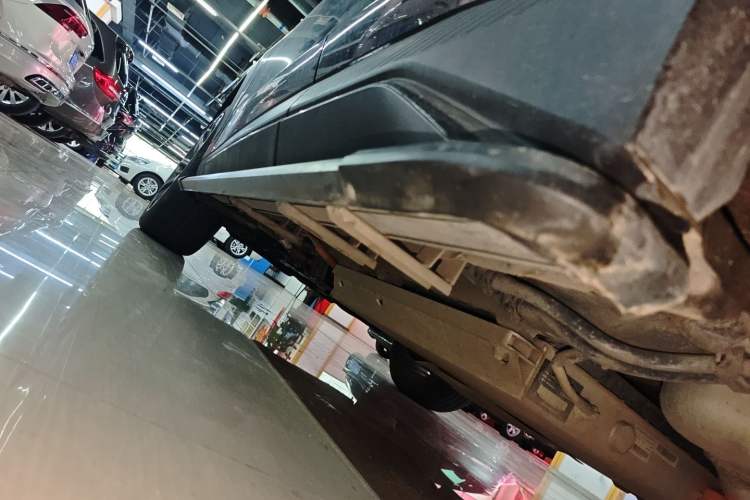 Used JETOUR Dashing i-DM 2023 1.5T DHT Lightning 01 Left Side Sill
