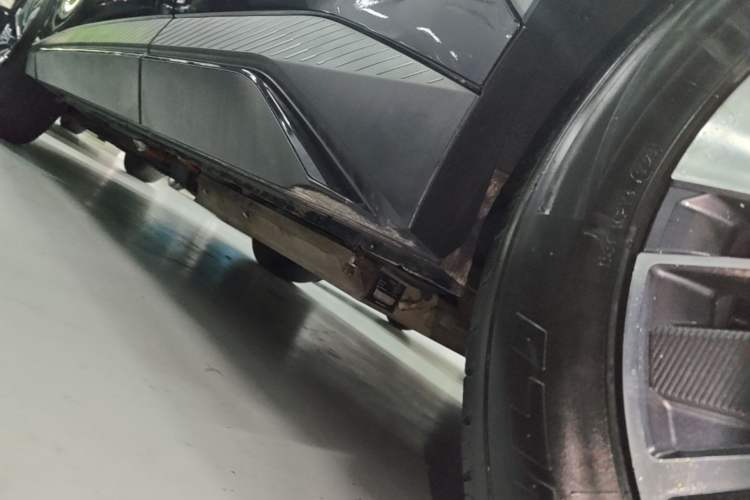 Used JETOUR Dashing i-DM 2023 1.5T DHT Lightning Left Side Sill