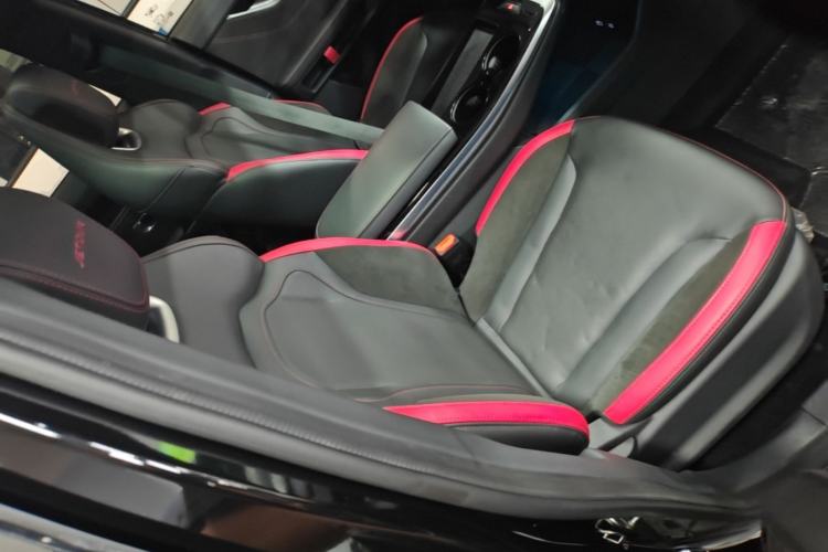 Used JETOUR Dashing i-DM 2023 1.5T DHT Lightning Right Front Seat
