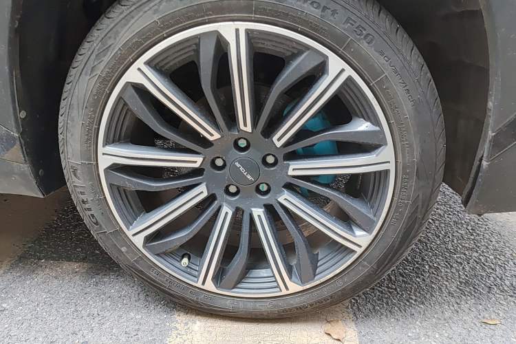 Used JETOUR Dashing i-DM 2023 1.5T DHT Lightning 01 Right Front Wheel Hub