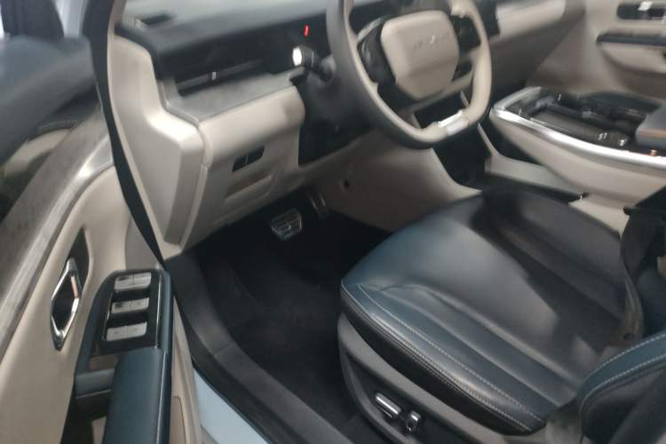 Used JETOUR Dashing i-DM 2023 1.5T DHT Lightning Left Front Seat