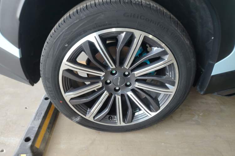 Used JETOUR Dashing i-DM 2023 1.5T DHT Lightning 02 Right Rear Wheel Hub