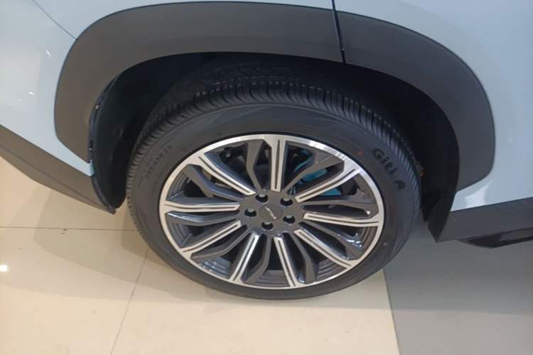 Used JETOUR Dashing i-DM 2023 1.5T DHT Lightning 02 Right Rear Wheel Hub