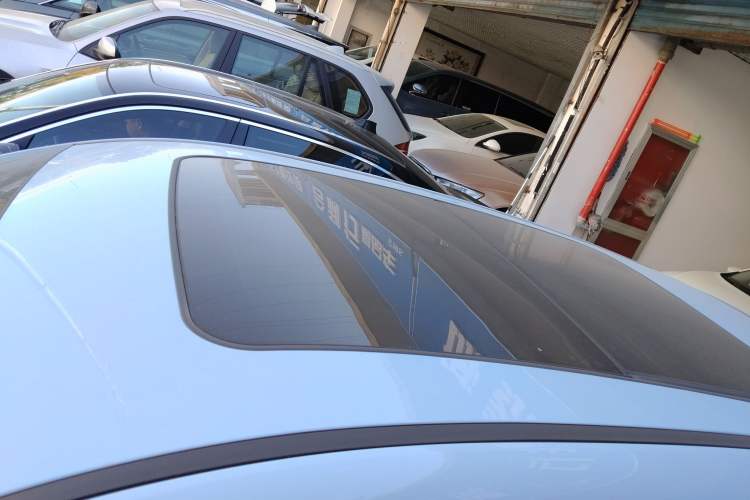 Used JETOUR Dashing i-DM 2023 1.5T DHT Lightning 02 Roof