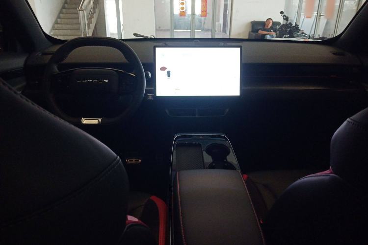 Used JETOUR Dashing i-DM 2023 1.5T DHT Lightning Center Console